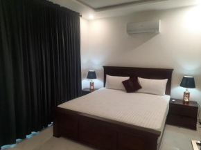 Zameen Opal Appartment # 324, 3rd floor, Lahore
